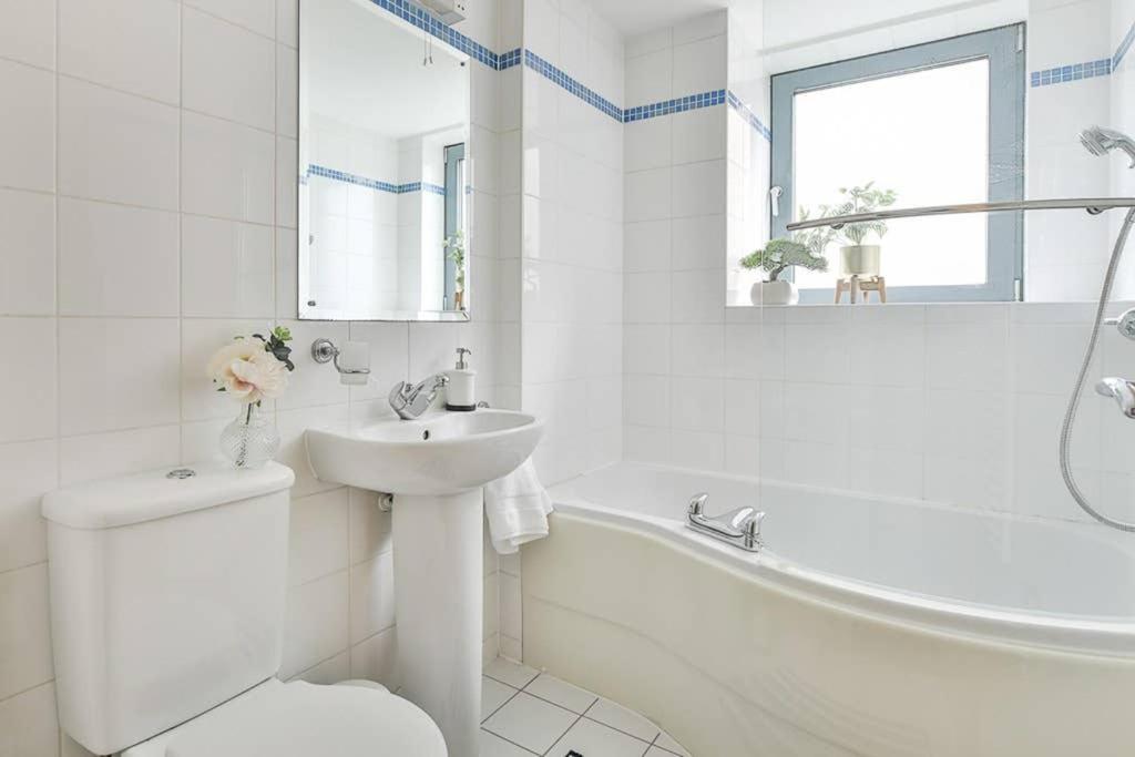 The Exclusive Gem Of Leeds - Sleeps 8 Appartement Buitenkant foto