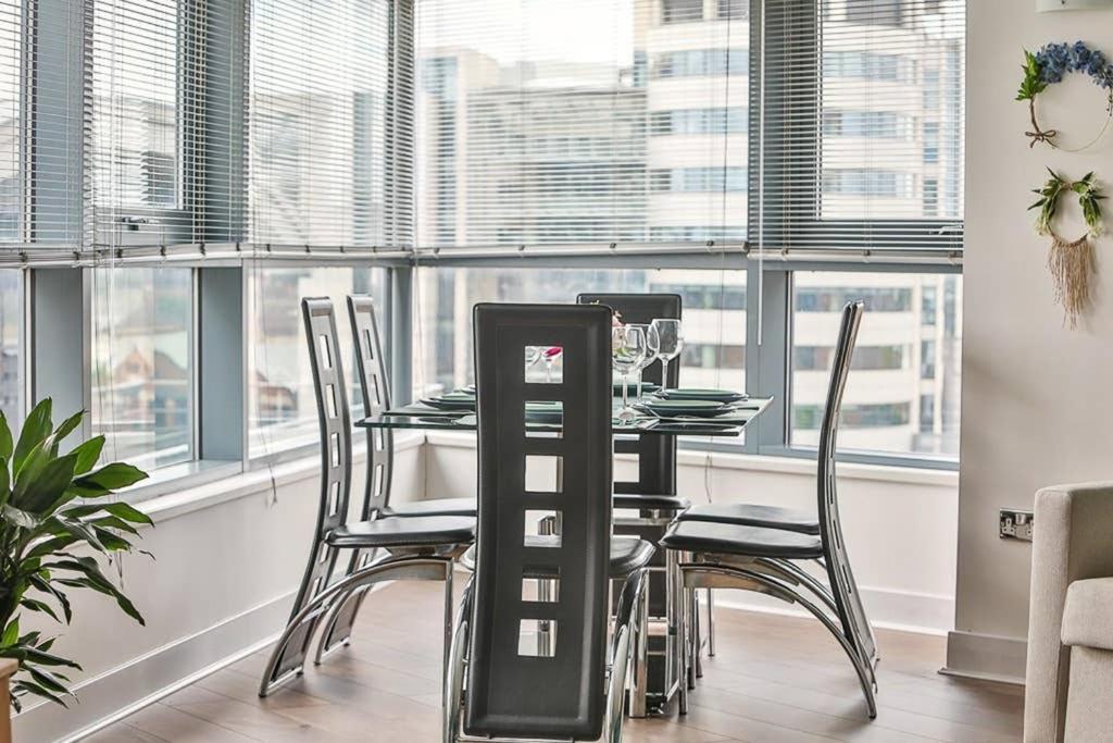 The Exclusive Gem Of Leeds - Sleeps 8 Appartement Buitenkant foto