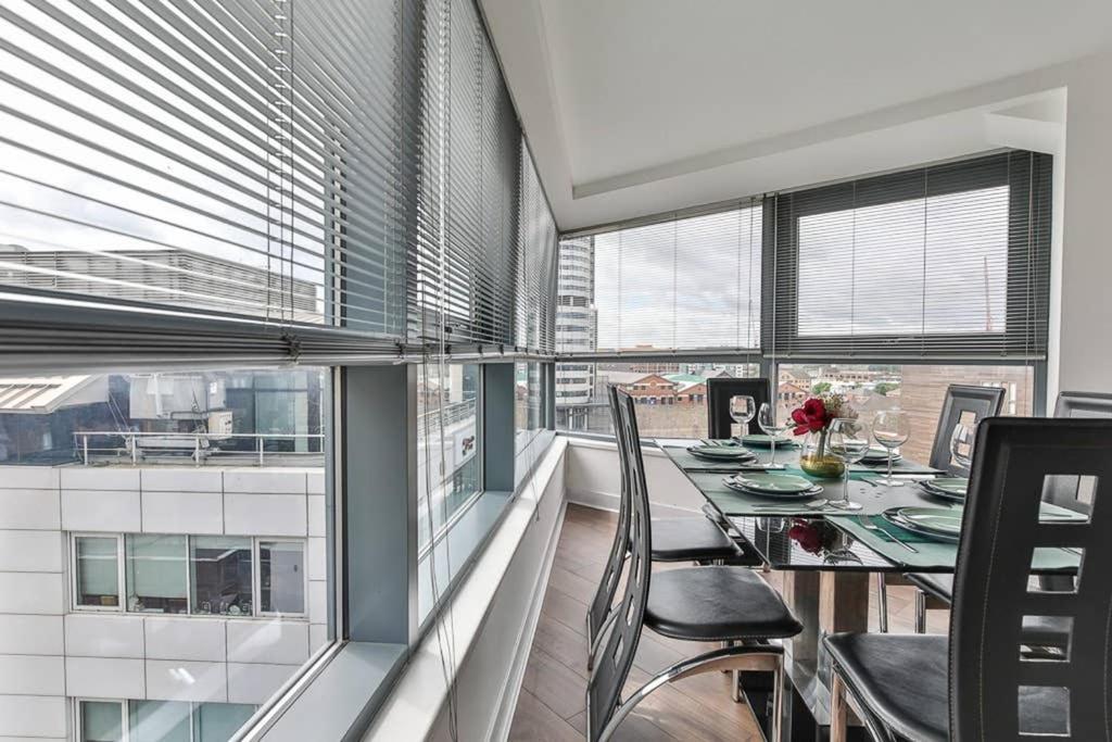 The Exclusive Gem Of Leeds - Sleeps 8 Appartement Buitenkant foto