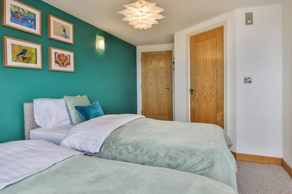 The Exclusive Gem Of Leeds - Sleeps 8 Appartement Buitenkant foto