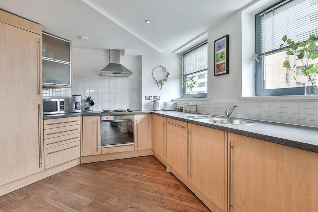 The Exclusive Gem Of Leeds - Sleeps 8 Appartement Buitenkant foto